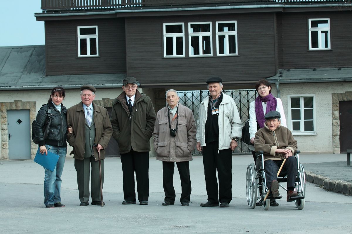 Oksana Gruzytska mit ihrem Vater Grigorij Brizkij, ein Überlebender des KZ Buchenwald.